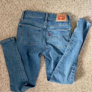 Levi’s 710 super skinny jeans